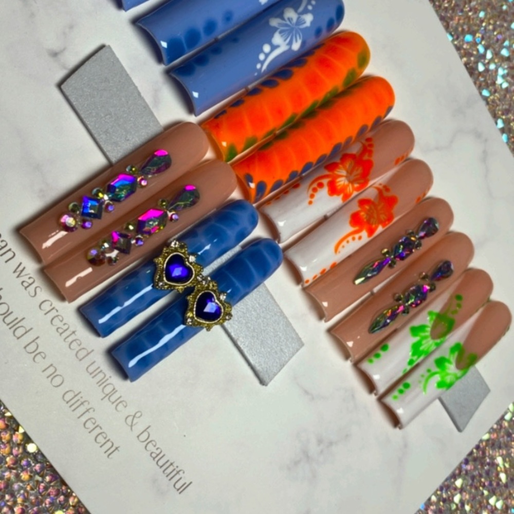 COPY - Handmade press on nails